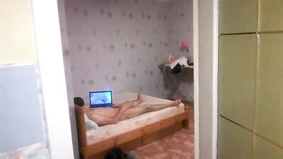 &ouml;nkiel&eacute;git&eacute;s