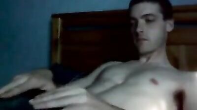 Amateur Big Cocks Cum Shots - Wank before bed!