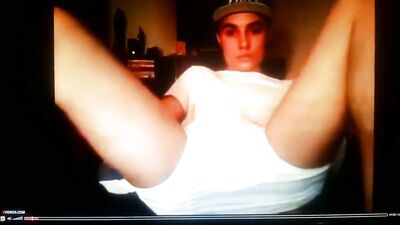 Jerking Bieber in Bed! Gay Porn with Big Cocks and Amateur Action