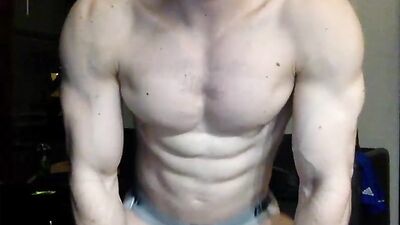 Jock shows off muscle ass