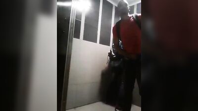 Banheirãpo: The Ultimate Gay Beach Orgy