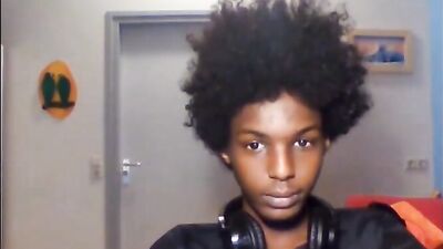 Black Solo Amateur Curvy - Exploring Gay Desires on Cam!