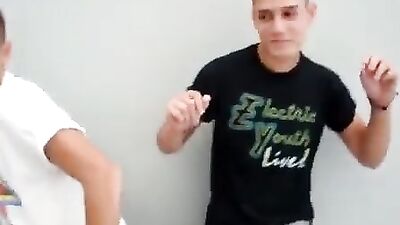 2 Boys in Heat: Gay Porn with Kissing and Anal Sex!