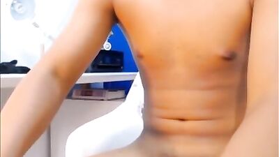 Thyagoruizcum: Hardcore Latin Stallion Delivers Sizzling Blowjobs and Anal Sex!