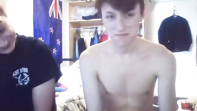 Gangbang Frenzy - Amateur Big Cocks Web-Cam: Hot Gay Porn Action!