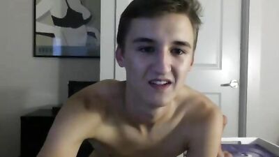 Plays with his Toy - Gay Muscle Daddy Fucks Cute Twink!