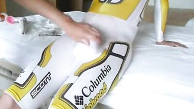 Lycra Fun: Hardcore Gay Sex with Strangers!