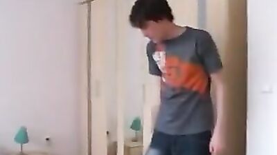 2 Teens Take It: Straight Guys Experimenting with Gay Sex!