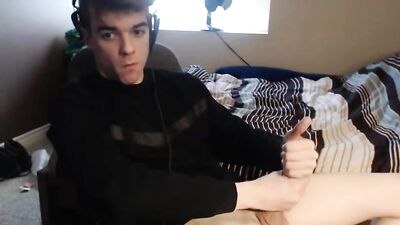 Cammer Cums: Hot Gay Action in the Bedroom!