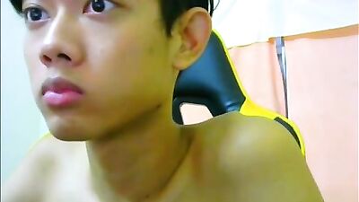 HushkyboyCum1: Secret Sexual Encounters with Men