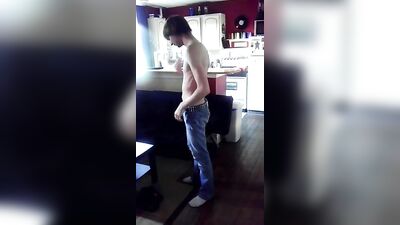 JerkyForBFFriends480pHD - Gay Porn - Blowjob, Cumshot, Oral