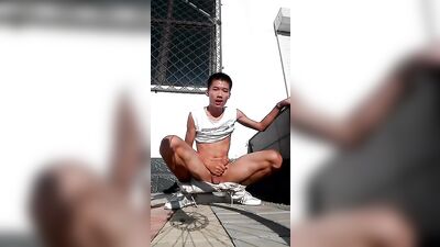 Young Assian Twink: Up Close and Personal with the Hottest Solo Gay Porn Video!