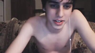 Bigi: Gay Muscle Men in Sweatpants Playing with Their Big Cocks and Asses