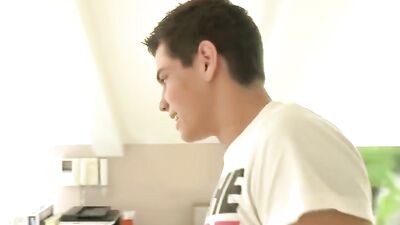 De Biman Hotboy's 135