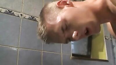 Raw Wet Sex: Bareback Action in the Shower