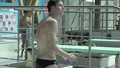 Divers bulge