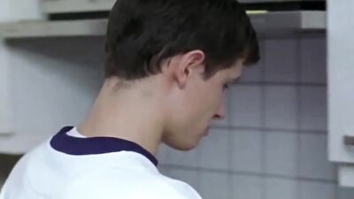 Du poil sous les roses - First Time Music Straight Boys - Gay Porn