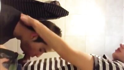 Bathroom Blowjob: Gay Cocksucking Fun in the Shower!