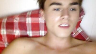 Raw & Rough Sex with Handsome Twinks in the Bedroom!