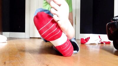 Sweaty Teenage Boy Feet - Verbal Domination (Gay Porn)