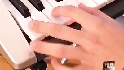 Gay Ride: Hardcore Action with Boy Toy