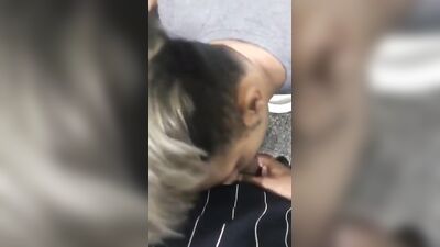 Novinho mamando gostoso