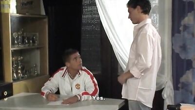 Bareback Fuck Club: No Condoms Allowed - Gay Bareback Action in the Hottest Sex Club!