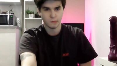 Polish Hotties Cum Shots Solo Web-Cam Adventures - A Gay Porn Video!