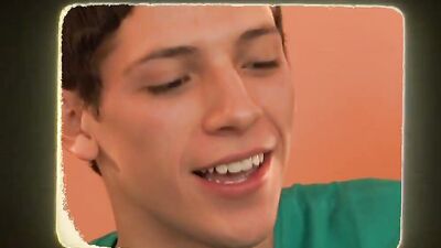 Mikes Video Collection: Raw Cum Shots and Bareback Oral in the Shower!