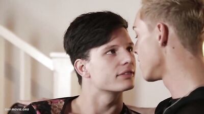 Mikes Video Gay Sex on The Bench - Bareback Cum Shots Oral