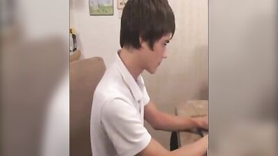 Forget the Online Chat Cum Shots: The Ultimate Gay Porn Experience