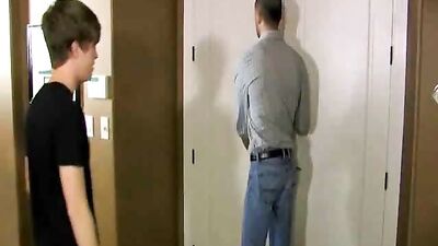 Gay Tube - Daddies Secrete: Meeting Gay Boys