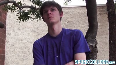 Young latino gay blows twink while teased with grinding