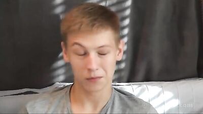 Dragans Handjob Delight - A Gay Solo Video with Dragan Pleasuring Himself for Your Viewing Pleasure!