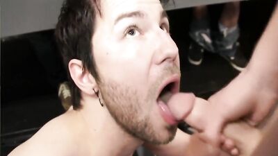 7d0de10208c9db27cfca12de