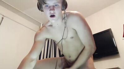 Young & Hungry - Amateur Blond Boys Cum Shots