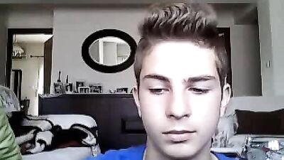 Webcam Cutie: Amateur Gay Solo Fun!