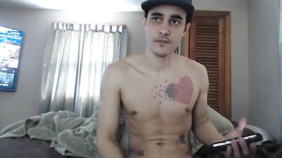 Gay Porn - Str8 Stud Jerks Off With Anal Vibrator!