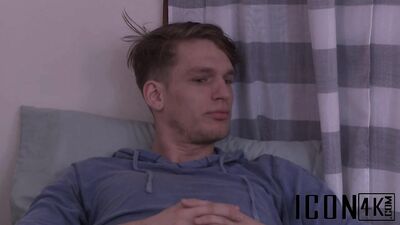 Hard Kissing Twinks: Double Dicks & Hot Blowjobs!