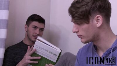 Hard Kissing Twinks: Double Dicks & Hot Blowjobs!