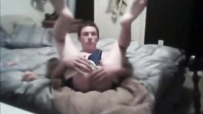 Young Twinks Dildo Adventure: Exploring His Sexuality!