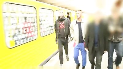 Gay Porn: Bareback in Berlin Hotel with Spanish Superstud Ivan Rueda