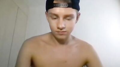 Gangbang Fun with Ernests Handjob and Cumshots!