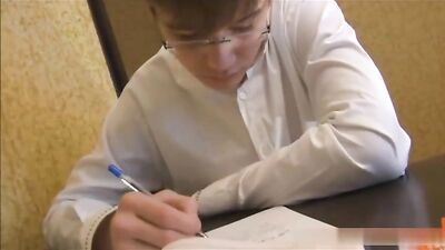 Break Time with Aaron: Blond Amateur Boys Solo!