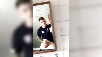 Mirrored Passion: Amateur Solo Web-Cam Gay Porn Video