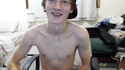 Gay Porn Showdown! Nezzeys Cam Takeover!