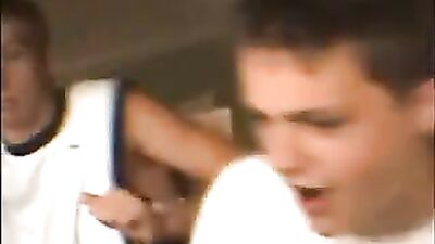 Eastboys Karaoke: Action Amature Fun Mood