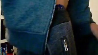 Exposing the Hole: A Web-Cam Experience with Swiss Teenboy