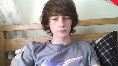 Gay Porn Video: Bedroom Beauty Desires