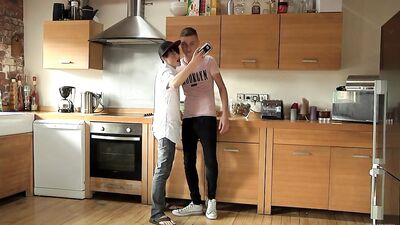 James Lains Skylar Hd: Raw Bareback Passion!